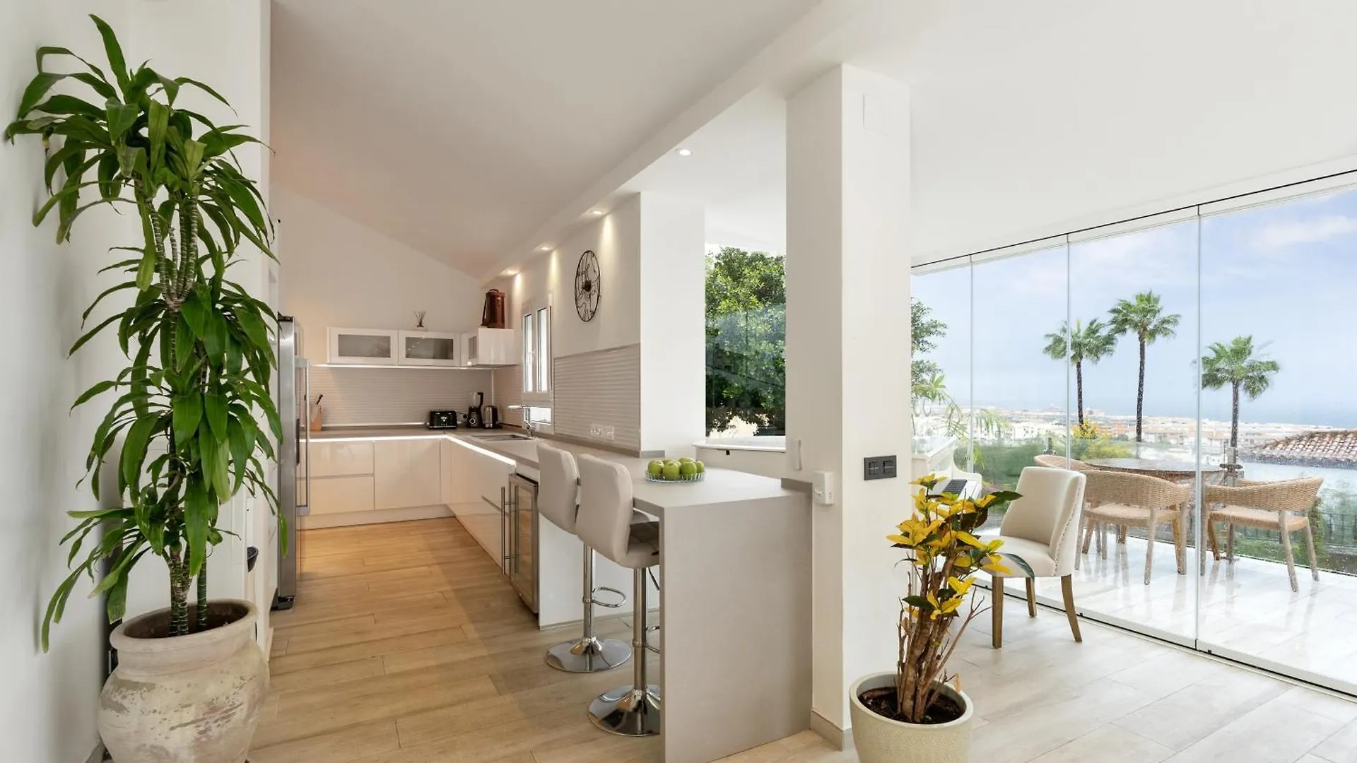 Home4U Mediterranean Sea Views Villa Alkaff Manilva Spain