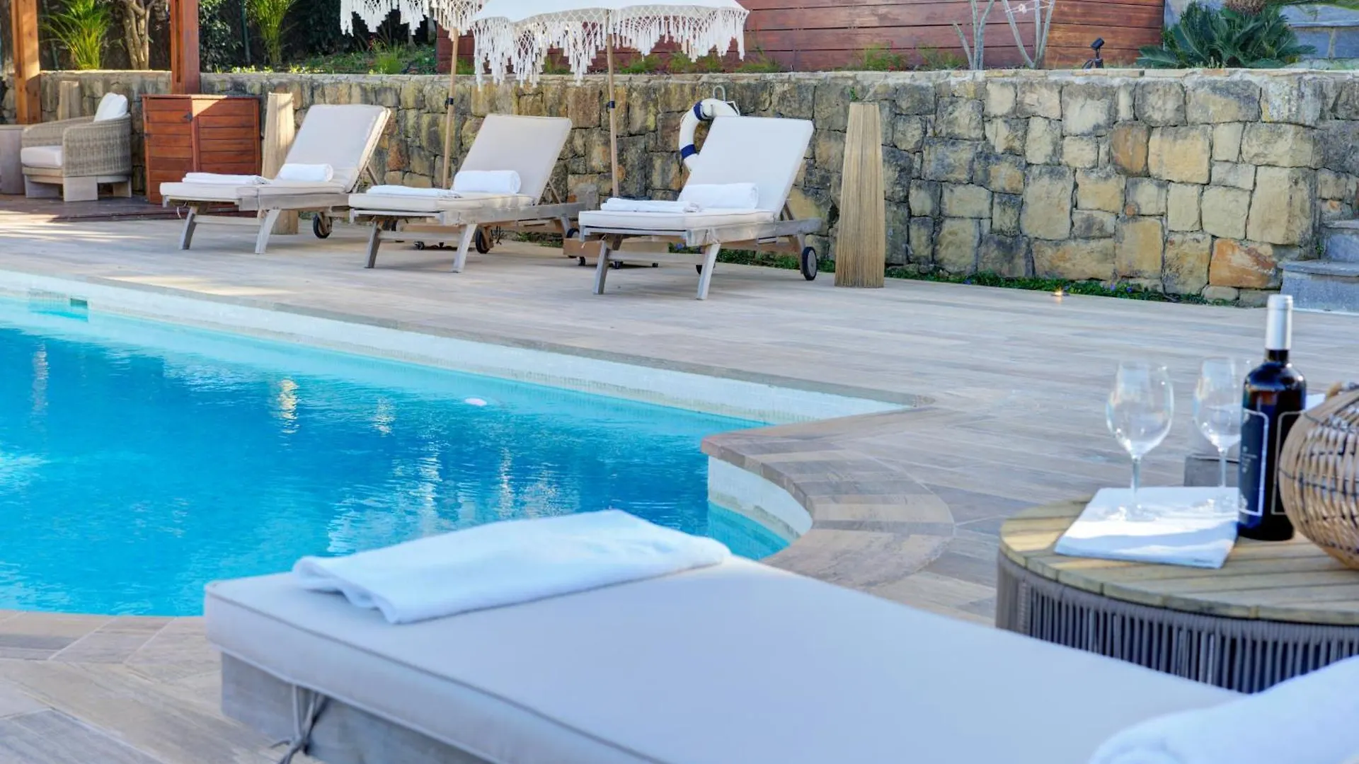 Home4U Mediterranean Sea Views Villa Alkaff Manilva