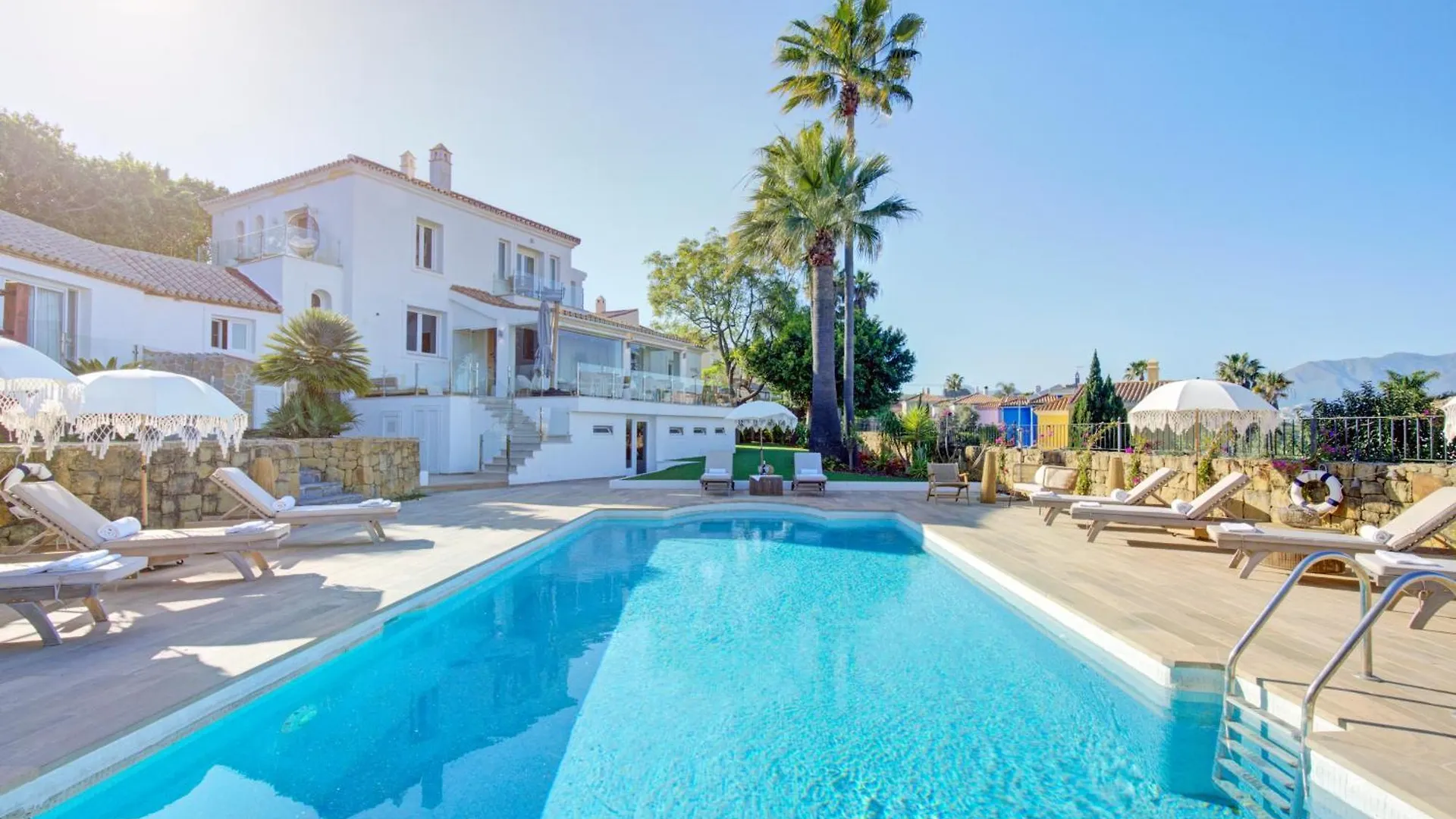 Home4U Mediterranean Sea Views Villa Alkaff Manilva