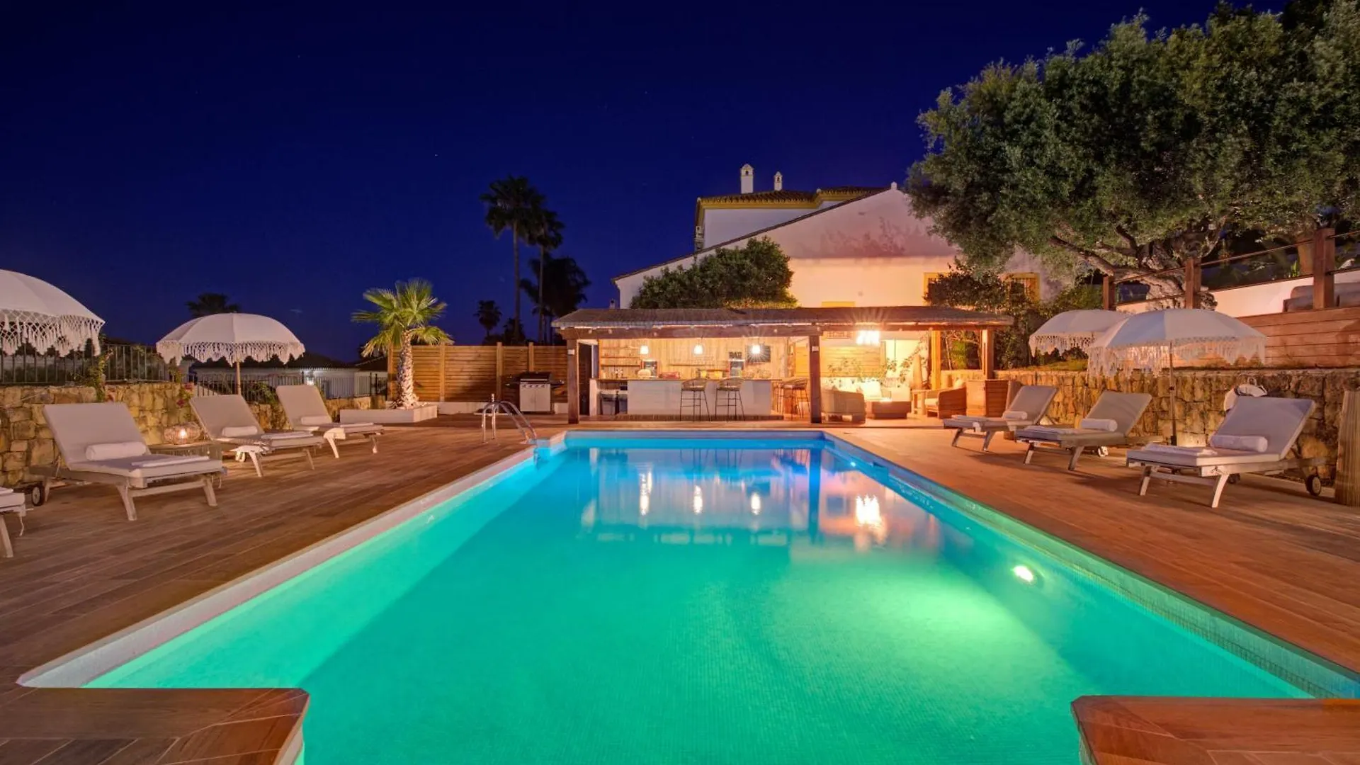 Home4U Mediterranean Sea Views Villa Alkaff Manilva