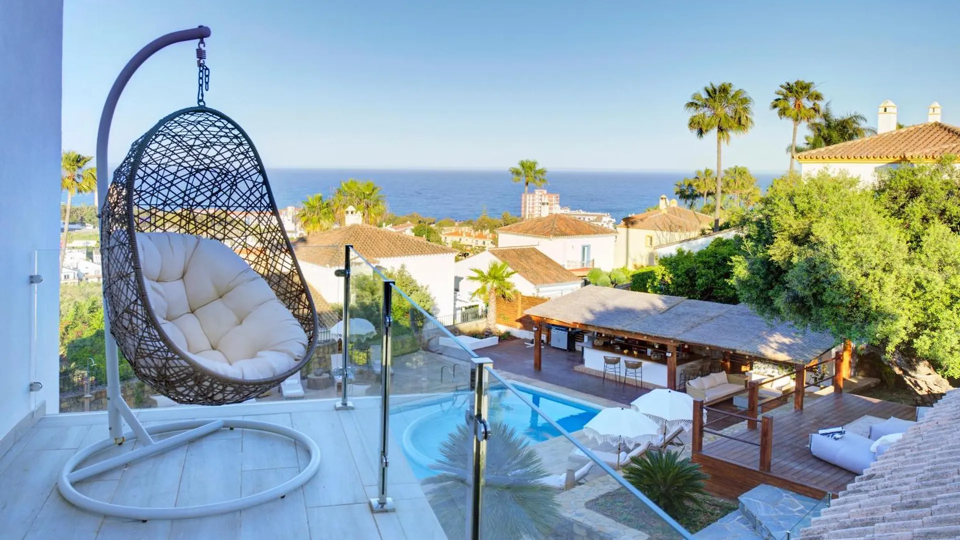 Home4U Mediterranean Sea Views Villa Alkaff Manilva