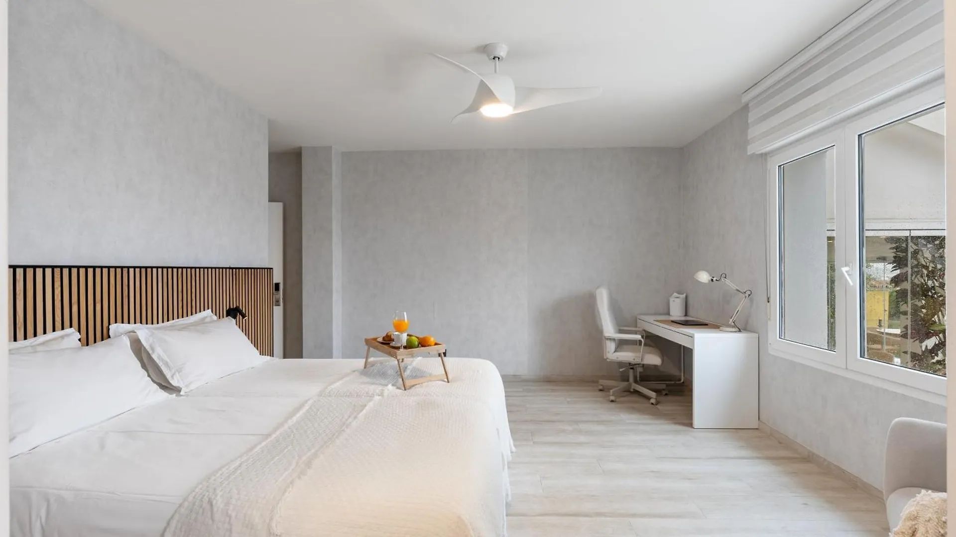 Home4U Mediterranean Sea Views Villa Alkaff Manilva